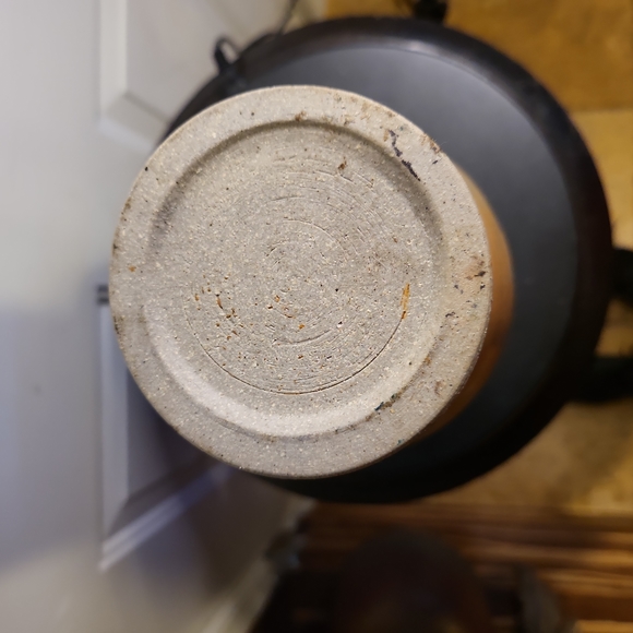 Mid-Century Modern Studio Pottery Ceramic Vase Signed w/ Chop Mark 9" - Picture 8 of 11